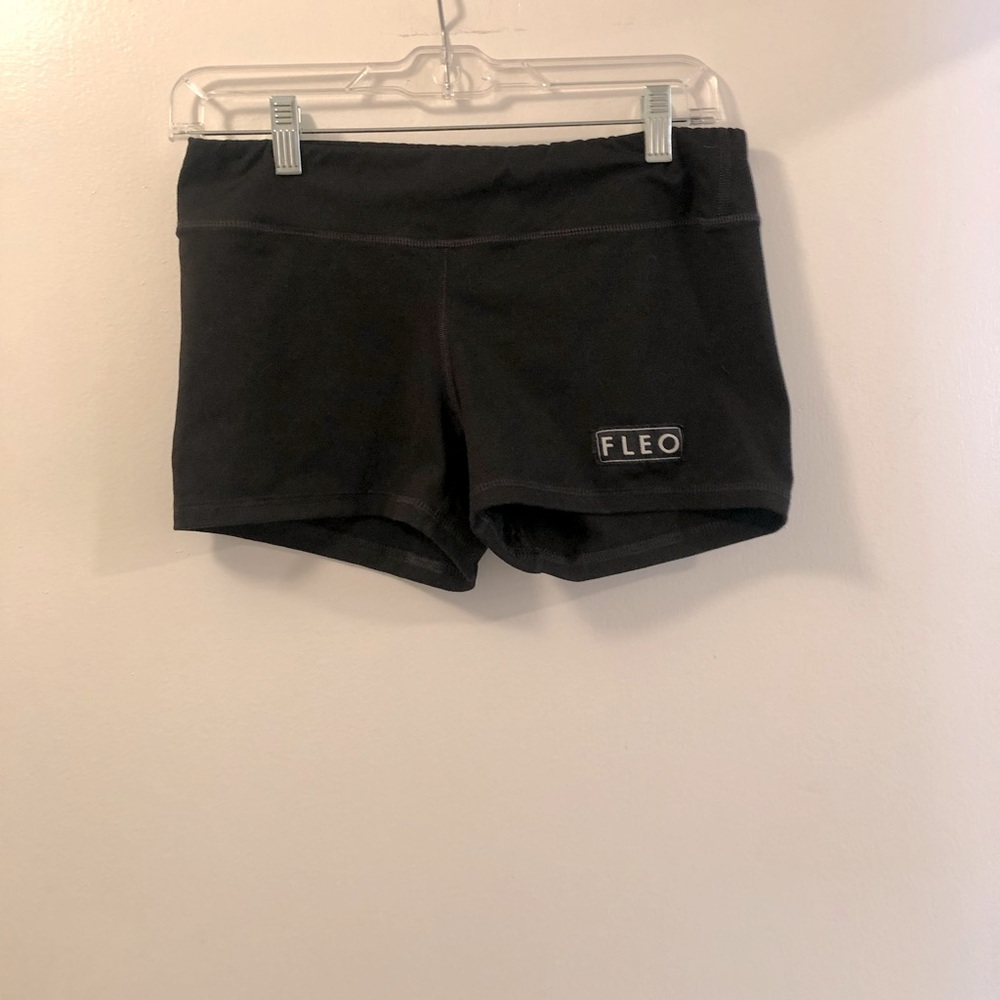 Fleo black shorts